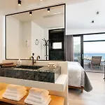 Apartment Soleluna 2-on The Beach-hot Tub-smart Kos Town