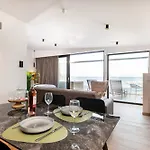 Soleluna 2-on The Beach-hot Tub-smart Cós