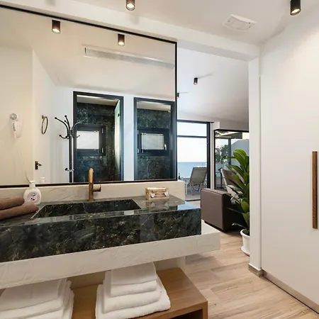 Soleluna 2-on The Beach-hot Tub-smart