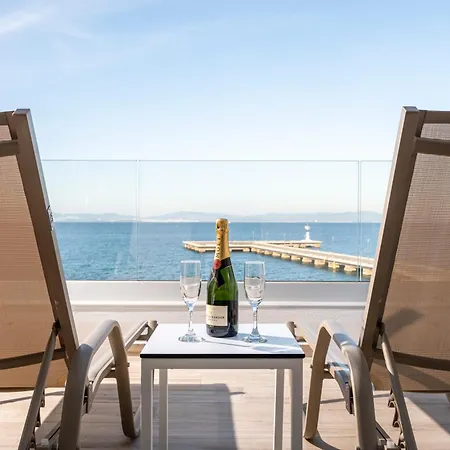 Soleluna 2-on The Beach-hot Tub-smart