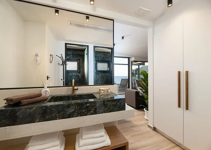 Soleluna 2-on The Beach-hot Tub-smart