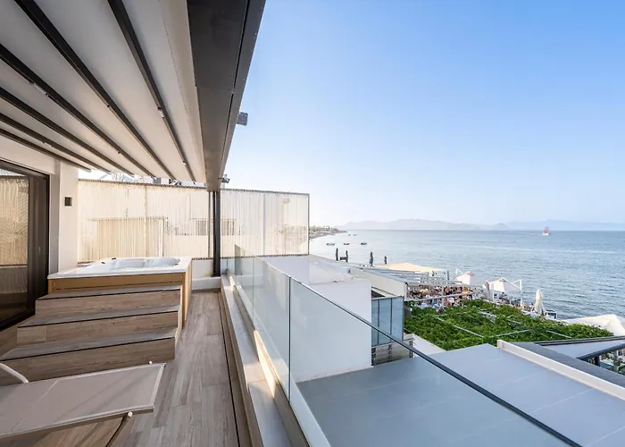 Soleluna 2-on The Beach-hot Tub-smart