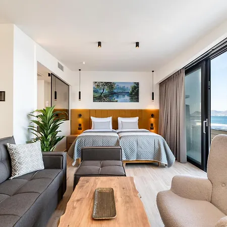 Soleluna 2-on The Beach-hot Tub-smart * Kos Town